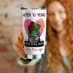 Personalizzato You're Still Hotter Than This Coffee 20oz Tumbler in acciaio inossidabile con nomi e coperchio Regalo di San Valentino per l'anniversar