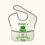 Bavaglino impermeabile personalizzato per il primo giorno di San Patrizio con una tasca e chiusura a cravatta regolabile Regalo per la festa del bebè 