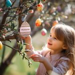 Plaque Œuf de Pâques en Bois Décoration Personnalisée avec Nom Gravé Cadeau de Pâques pour Enfant