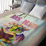Personalizado I Am A Book Dragon Manta suave de dibujos animados con nombre Regalo de cumpleaños para los lectores amantes del dragón