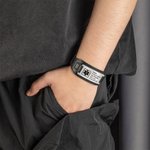 Bracelet d'Alerte Urgente Médicale Bracelet en Cuir Réglable Personnalisé avec Texte Gravé Cadeau pour Homme Femme