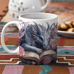 Tazza in ceramica con nome personalizzata Floral Book Dragon, tazza di caffè da 11oz/15oz, regalo di compleanno per gli amanti dei libri e dei draghi.