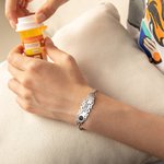Personalisiertes Verstellbares Medizinisches „Star of Life“ ID-Notfallarmband mit Gravur Geburtstag Geschenk für Diabetes Allergie Epilepsie Damen