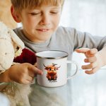 Tasse émaillée personnalisée Baby Highland Cow 10oz & Tumbler 14oz avec nom Cadeau d'anniversaire de pendaison de crémaillère pour les enfants Amoureu