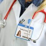 Personalizzato Pet Photo Acrylic Badge Topper Creative ID Card Decoration Birthday Gift for Teacher Nurse Pet Lover