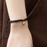 Henkilökohtainen sydämen muotoinen magneettinen Matching säädettävä punottu rannekoru kaiverrettu Initials Set of 2 Syntymäpäivä Ystävänpäivä lahja pa