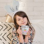 Tazza personalizzata con uova di Pasqua di coniglietto da 11 once con nome colorato Regalo di Pasqua per bambini