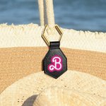 Clip en Cuir Personnalisé avec Nom de Style Poupée Rose Pince de Chapeau Accessoire de Voyage Cadeau pour Femme