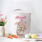 Personifierad söt kanin med blomsterdesign Stor godispåse i canvas med namn Påskpresent till barn