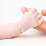 Bracelet en Argent Sterling Personnalisé avec Nom et Fleur de Naissance Gravés Cadeau d'Anniversaire pour Bébé Nouveau-né