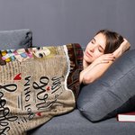 Henkilökohtainen Vain tyttö, joka rakastaa kirjoja Pehmeä peitto Kodin sisustus Syntymäpäivä Lukeminen lahja kirjan ystävälle