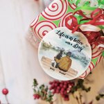 Gepersonaliseerde Life is Better met een hond ronde keramische hanger Ornament Kerst Verjaardag Gift voor Dog Lover