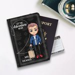 Personalisierte Multicolor Let The Adventure Begins Passport Cover mit Namen Geburtstag Geschenk für Paar