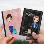 Personalisierte Multicolor Let The Adventure Begins Passport Cover mit Namen Geburtstag Geschenk für Paar