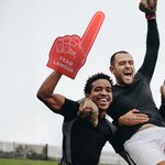 Personalisierte Multi-Color 18inch Schaumstoff Finger mit Text Sporting Events Bachelorette Party Geschenk