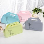Sac à Main Personnalisé avec Nom et Fleur de Naissance Trousse de Maquillage en Silicone Imperméable Cadeau Fête des Mères Soirée Mariage pour Femme