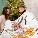 Personalisierte Schmetterling Geburt Blumenstrauß Fleece-Decke mit Namen und Jahr Garten Thema Mutter Geburtstag Geschenk für Mama Oma