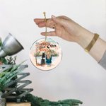 Gepersonaliseerd I Love You to the Moon and Back Rond Acryl Hangend Ornament met Rode Esdoornbladeren Achtergrond Kerst Verjaardagscadeau voor Hondenl