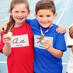 Personalisierte Handschrift Praxis Blattmuster 100% Baumwolle Kind T-Shirt mit Namen und Alphabet Buchstaben zurück zu Schule Kindergarten Geschenk fü