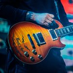 Personalizado 2pcs Thorn Wings Guitar Bass Vinyl Decals with Text Gothic Music Instrument Decoration Gift for Rock Punk Lovers