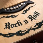 Personalizado 2pcs Thorn Wings Guitar Bass Vinyl Decals with Text Gothic Music Instrument Decoration Gift for Rock Punk Lovers