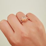 Personlig ring med födelseblomma och födelsesten Mors dag Födelsedagspresent till henne