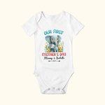 Onesie de Bébé 100% Coton Personnalisé avec Texte Onesie à Motif Éléphant Our First Mother's Day Cadeau Fête des Mères pour Nouvelle Maman Nouveau-né