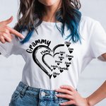Personalized Heart Design T-shirt Sweatshirt with 1-19 Children's Names Mother's Day Birthday Gift for Mom Grandma