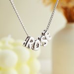 Gepersonaliseerde 3D Bubble Letter Ketting Minimalistische initiaal naam sieraden verjaardag Moederdag cadeau voor haar
