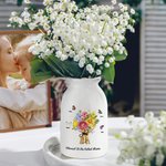 Personalized Carnation Butterfly White Ceramic Vase with 1-12 Names Mother's Day Birthday Gift for Mom Grandma