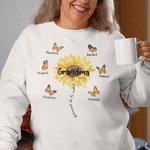 Gepersonaliseerd Geboortebloem T-shirt Sweatshirt met 1-9 Vlinders en Namen Multicolor Beschikbaar Moederdag Verjaardagscadeau voor Mama Oma