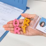 Charm in resina glitterato personalizzato con 1-5 lettere Infermiere Medico Accessorio Regalo di laurea per studenti di medicina