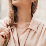 Collier Minimaliste Personnalisé avec Plusieurs Noms Cadeau Anniversaire Fête des Mères pour Femme