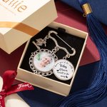 Gepersonaliseerde Antieke Graduation Cap Memorial Tassel Broche Pin met 1-6 foto Charms Grad Ceremony Sympathie Gift voor klasse van 2025 afgestudeerden