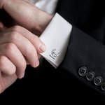 Gepersonaliseerde Overlappende Brief Manchetknoop Set van 2 Kleding Accessoires Bruiloft Cadeau voor Hem Bruidegom Bruidsjonkers