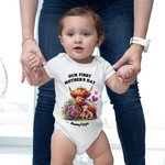 Personalisierte Unsere erste Muttertag Highland Cattle Baby Onesie und Mama T-Shirt-Set mit Namen Muttertag Geburtstag Geschenk für Baby neue Mutter