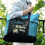 Gepersonaliseerde Bijbel Kruis en Bloemen Kerk Tote Bag met Ritssluiting en Naam Grote Capaciteit Religieuze Accessoire Gift voor Christian