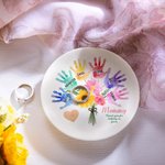 Personlig färgglad blommig handavtryck keramisk smyckeskål med 1-8 namn Mors dag födelsedagspresent till mamma