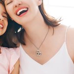 Collana personalizzata con cuore di famiglia inciso con 1-10 pietre di nascita e nomi Regalo di compleanno per la festa della mamma per le donne