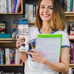 Bottiglia per l'acqua da 32 once con scala graduata Regalo di compleanno per gli amanti dei libri