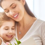 Personalized 1-6 Birthstones Kid Feet Sterling Silver Necklace with Engraved Names Mother's Day Gift for Her