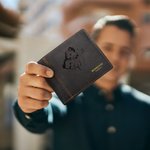 Personlig läderplånbok med graverat foto och text Fars dag Födelsedagspresent för män