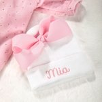 Gepersonaliseerd Roze Strik Baby Meisje Zacht Ziekenhuis Gebreid Mutsje met Geborduurde Naam Schattig Hoofd Accessoire Baby Shower Gift voor Pasgeborene