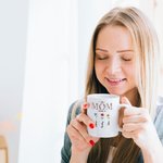 Tasse en Céramique Personnalisée avec 1-16 Fleurs de Naissance et Noms Mug à Café Cadeau de Fête des Mères pour Elle