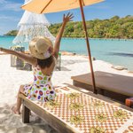 Personalisierte schnell trocknende Retro 70er Jahre Stil Schachbrettmuster Mikrofaser Strandtuch mit Geburt Blume und Name Sommer Reise Essentials Ges