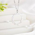 Collier Pendentif en Cercle Personnalisé avec Plusieurs Noms Cadeau d'Anniversaire pour la Famille Amie