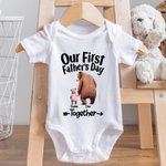 Gepersonaliseerde schattige beren Hand in Hand T-Shirt Baby Onesie met naam Onze eerste vaderdag cadeau voor papa baby