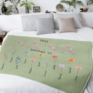 Personalised This Mom Grandma Belongs To Birth Flower Soft Blanket with 1-16 Names Mother's Day Birthday Gift for Her