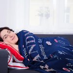 Personalized This Mom Grandma Belongs To Birth Flower Soft Blanket with 1-16 Names Mother's Day Birthday Gift for Her