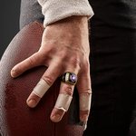 Bague Sportive Football Baseball Softball Personnalisée avec Pierre Précieuse et Texte Cadeau pour Homme